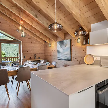 木屋 Moderne Et Cosy Avec Jacuzzi, Sauna Et Parking A Meribel - Fr-1-565-1